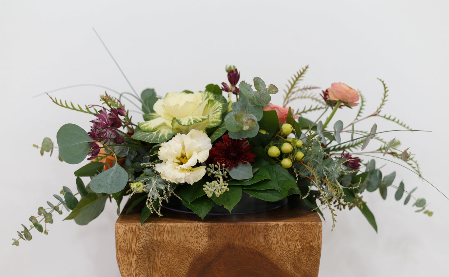 Classic Harvest: Traditional Thanksgiving Centerpiece