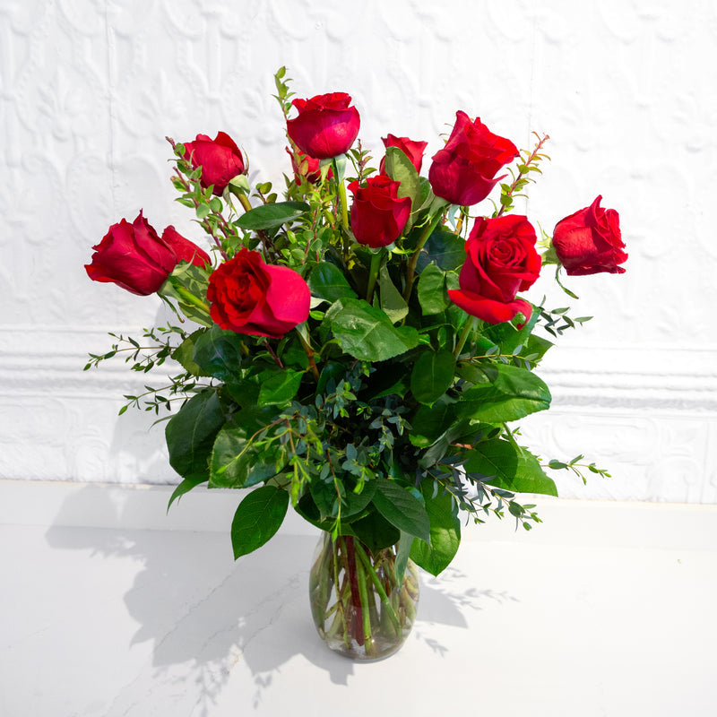 Red Roses Dozen - Classic