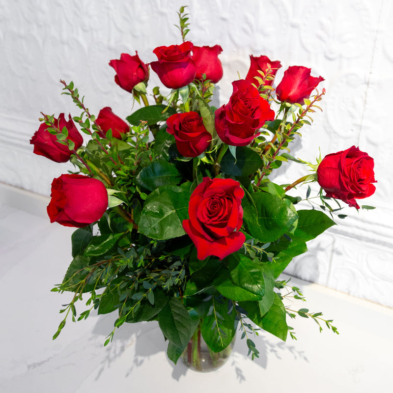Red Roses Dozen - Classic